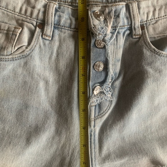 Distressed Mom Jeans - Picture 4 of 8